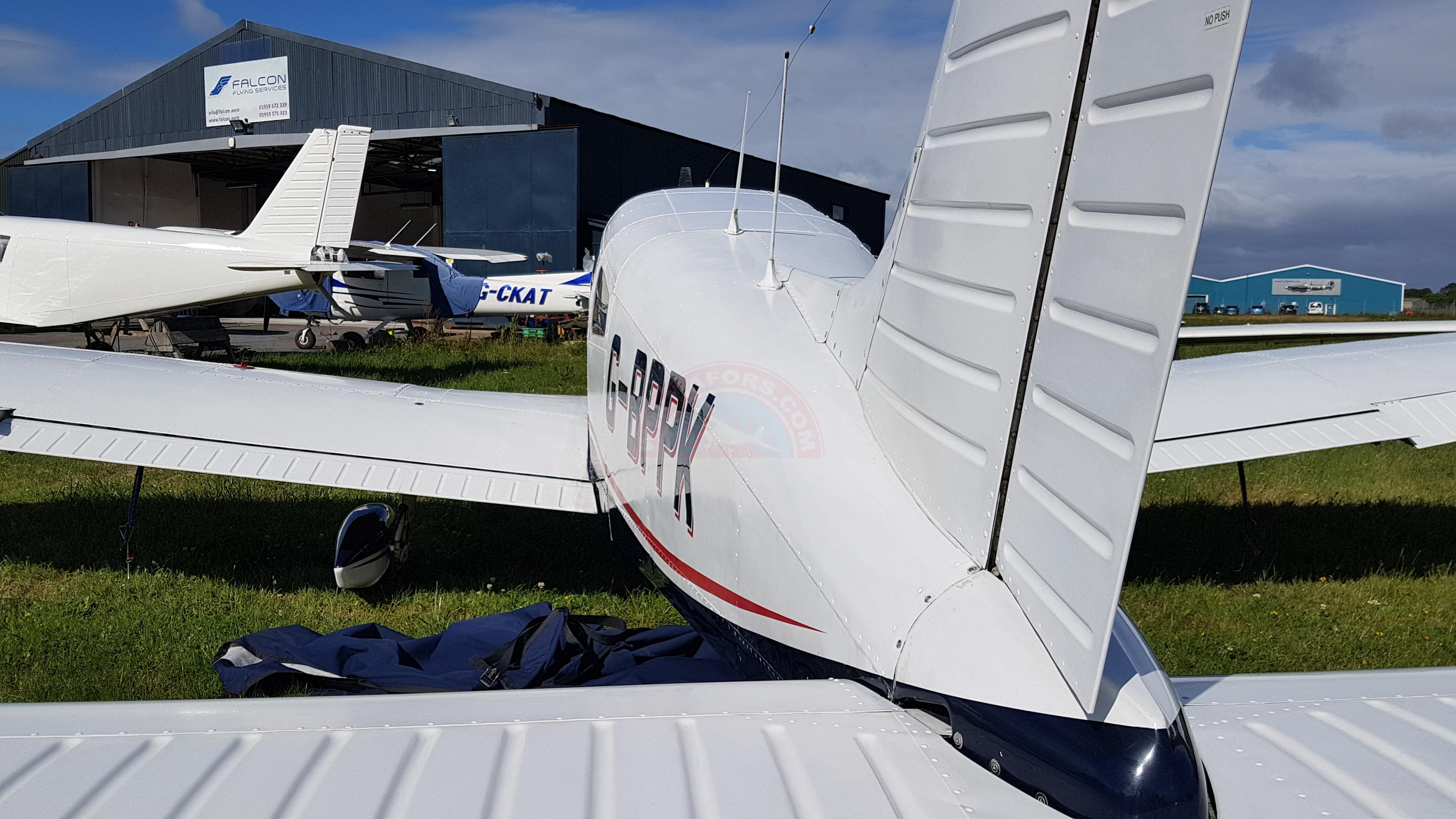 PA28 151 Piper Warrior to be sold with new annual. Leather inter
