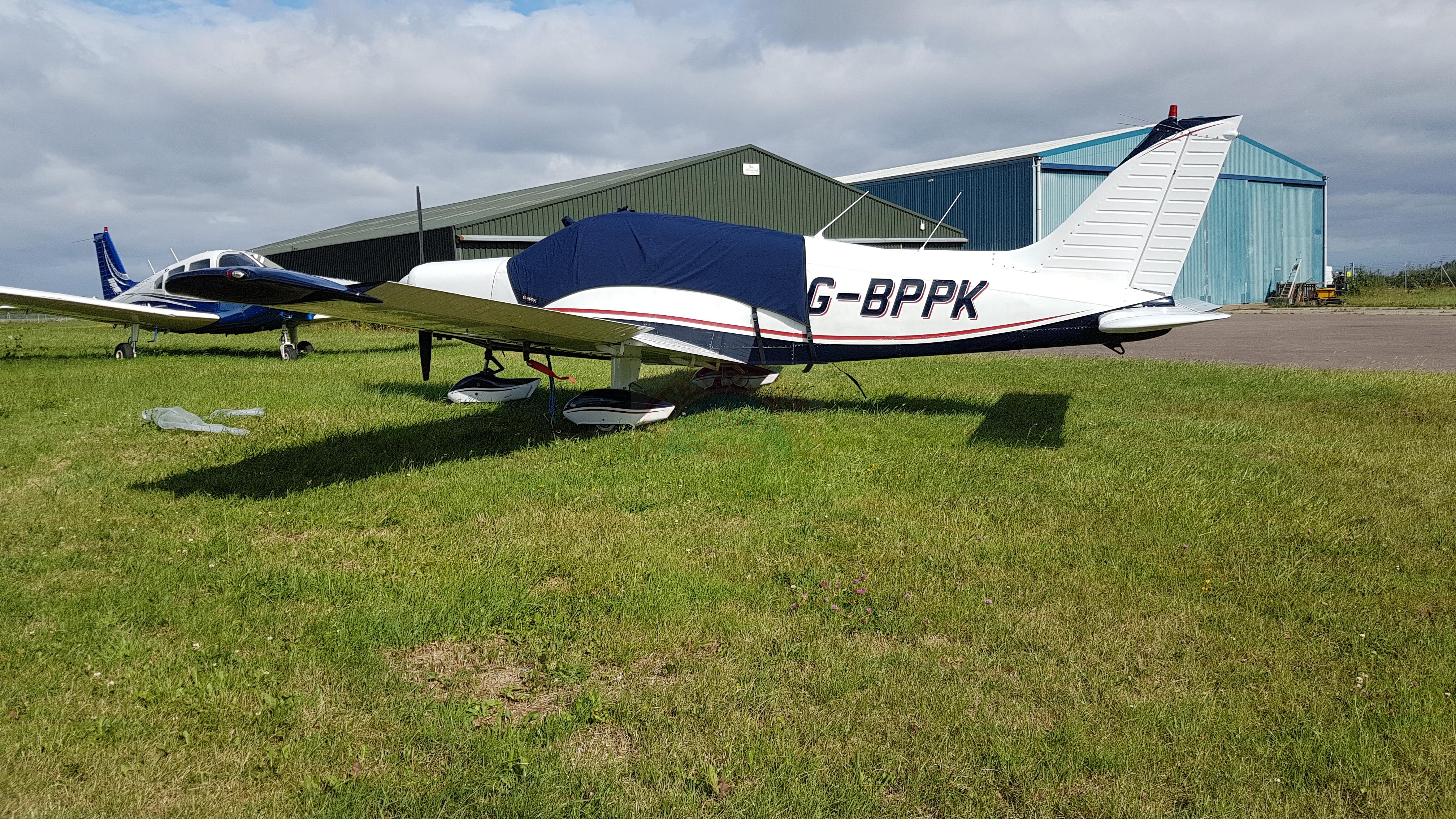 PA28 151 Piper Warrior to be sold with new annual. Leather inter