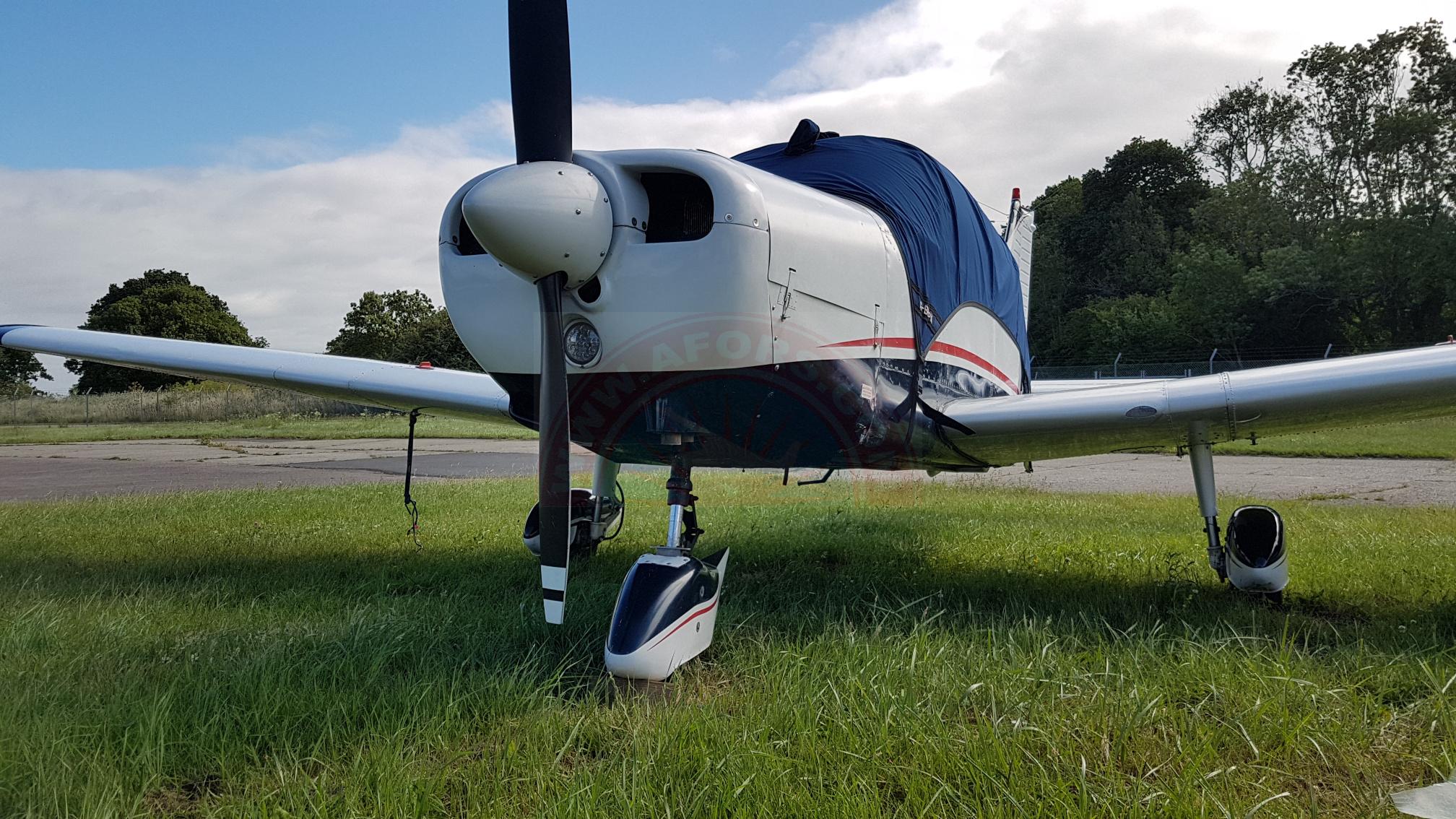 PA28 151 Piper Warrior to be sold with new annual. Leather inter