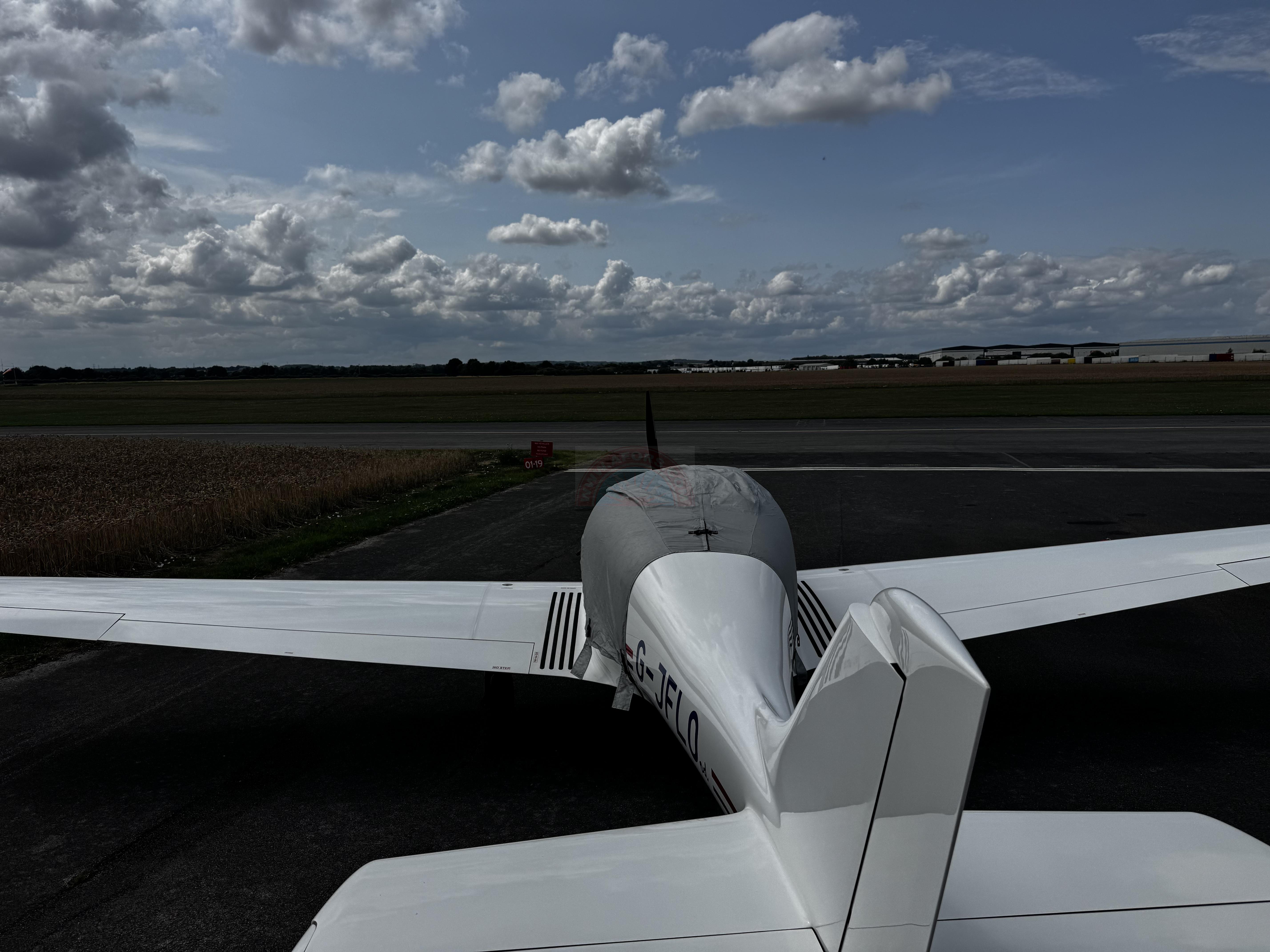 Aerospool Dynamic WT9 Touring cover